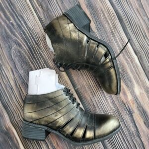 Women's NWT Antelope size EU 37 Booties
